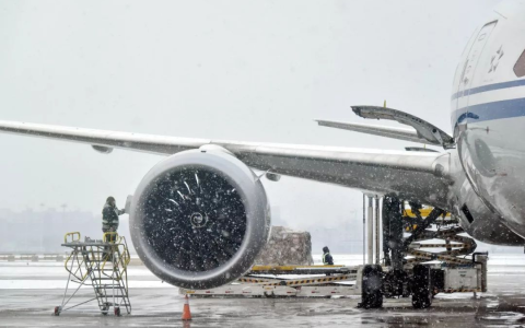 雨雪天气飞机能飞吗？附雨雪天气对飞机的影响